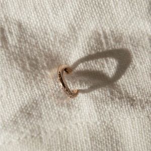 Jenni Kayne 14k Gold Huggie Earring With Diamonds (SET)